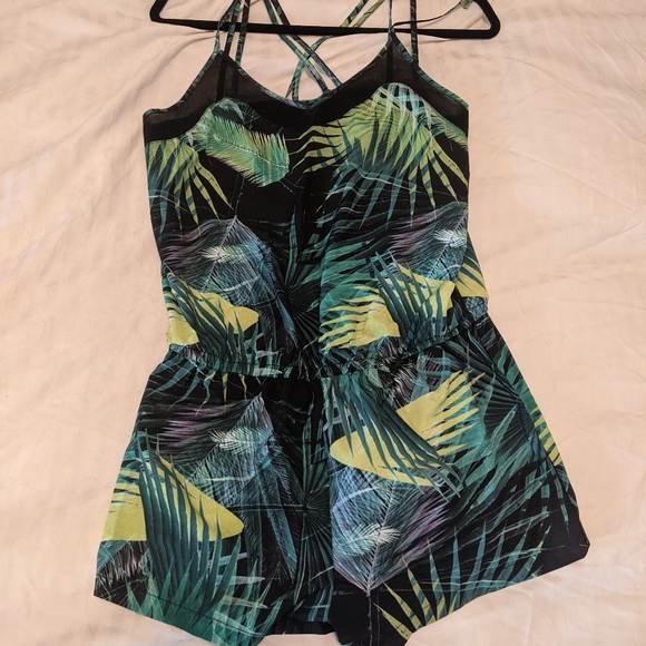 Fabletics Romper - SMALL - set of 3 mixed colors - Picture 9 of 16